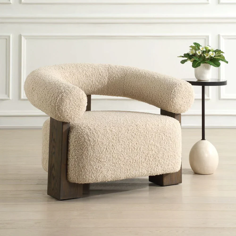 Kuvo Lounge Chair - Image 4